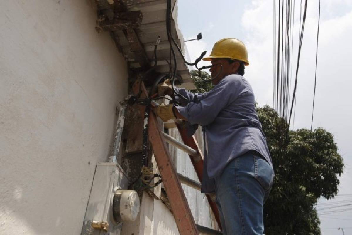 ENEE suspende servicio a grandes consumidores