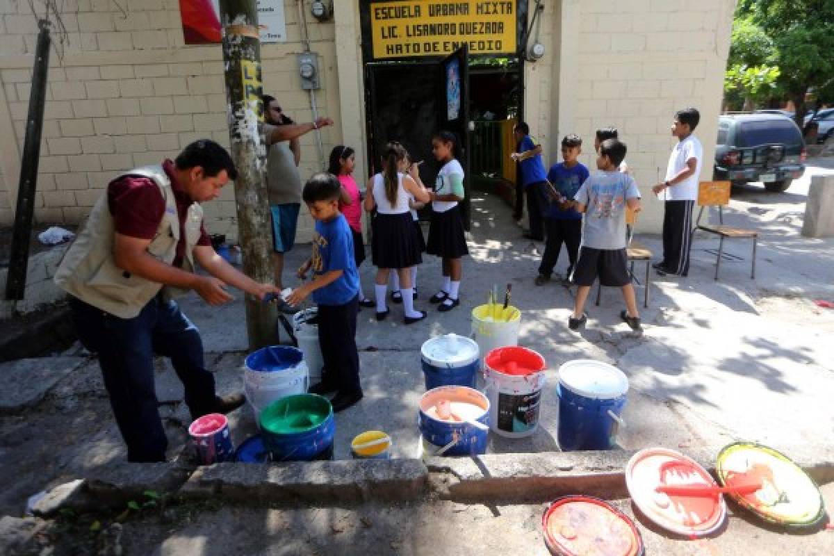 Héroes de la naturaleza usan el pincel para compartir el mensaje ambiental