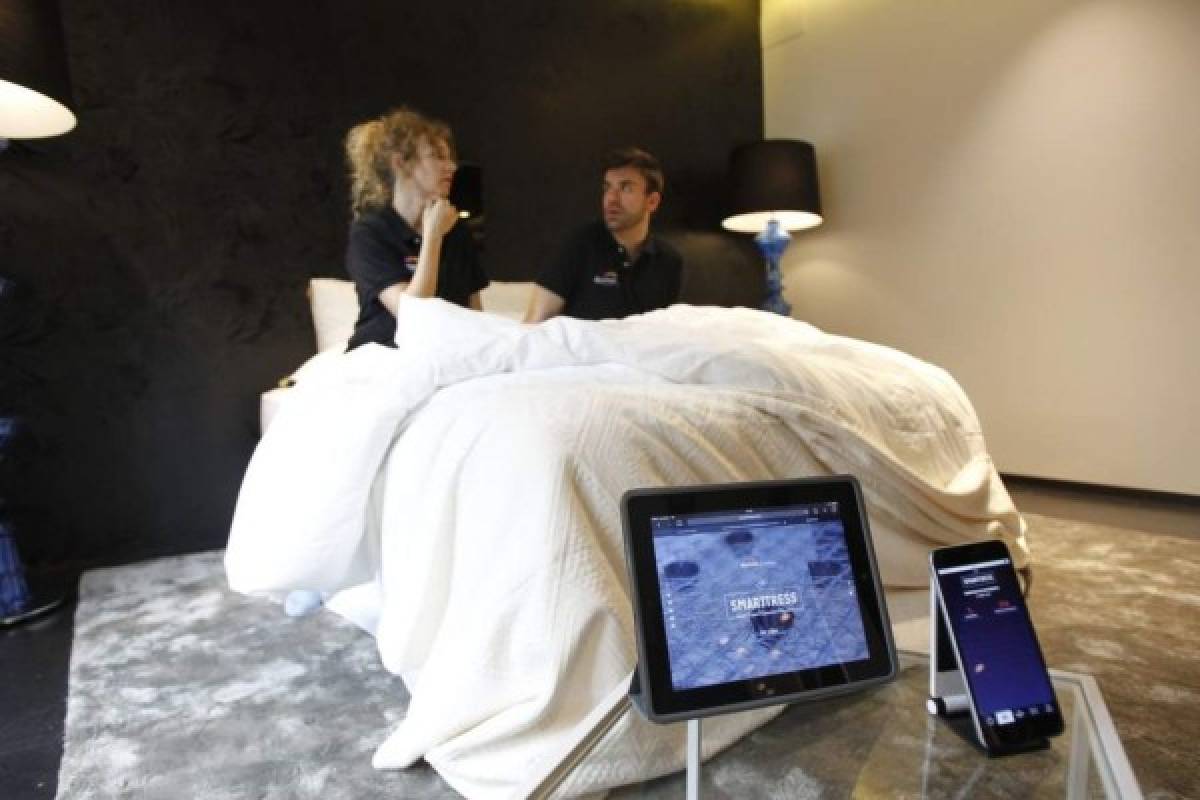 Empresa española inventa cama inteligente para que te avise si tu pareja es infiel