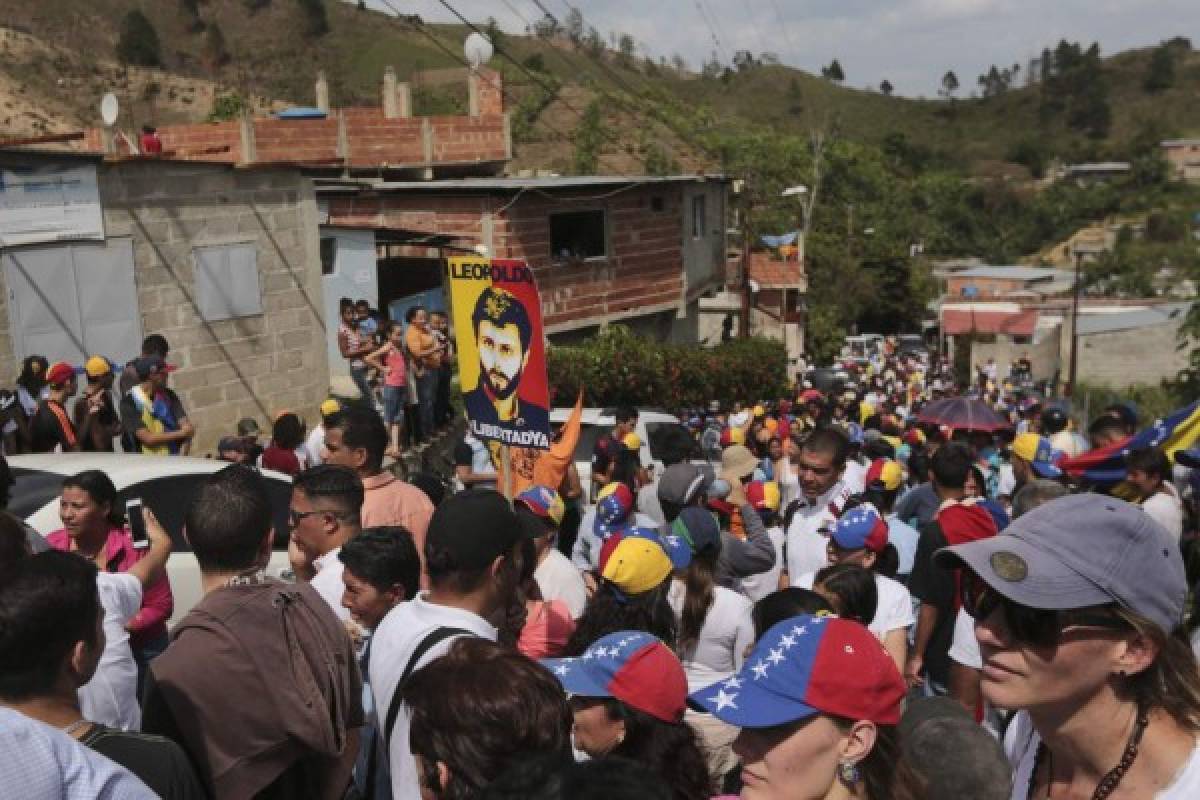 Otro muerto en protestas en Venezuela, octavo en una semana, suman 49 en total