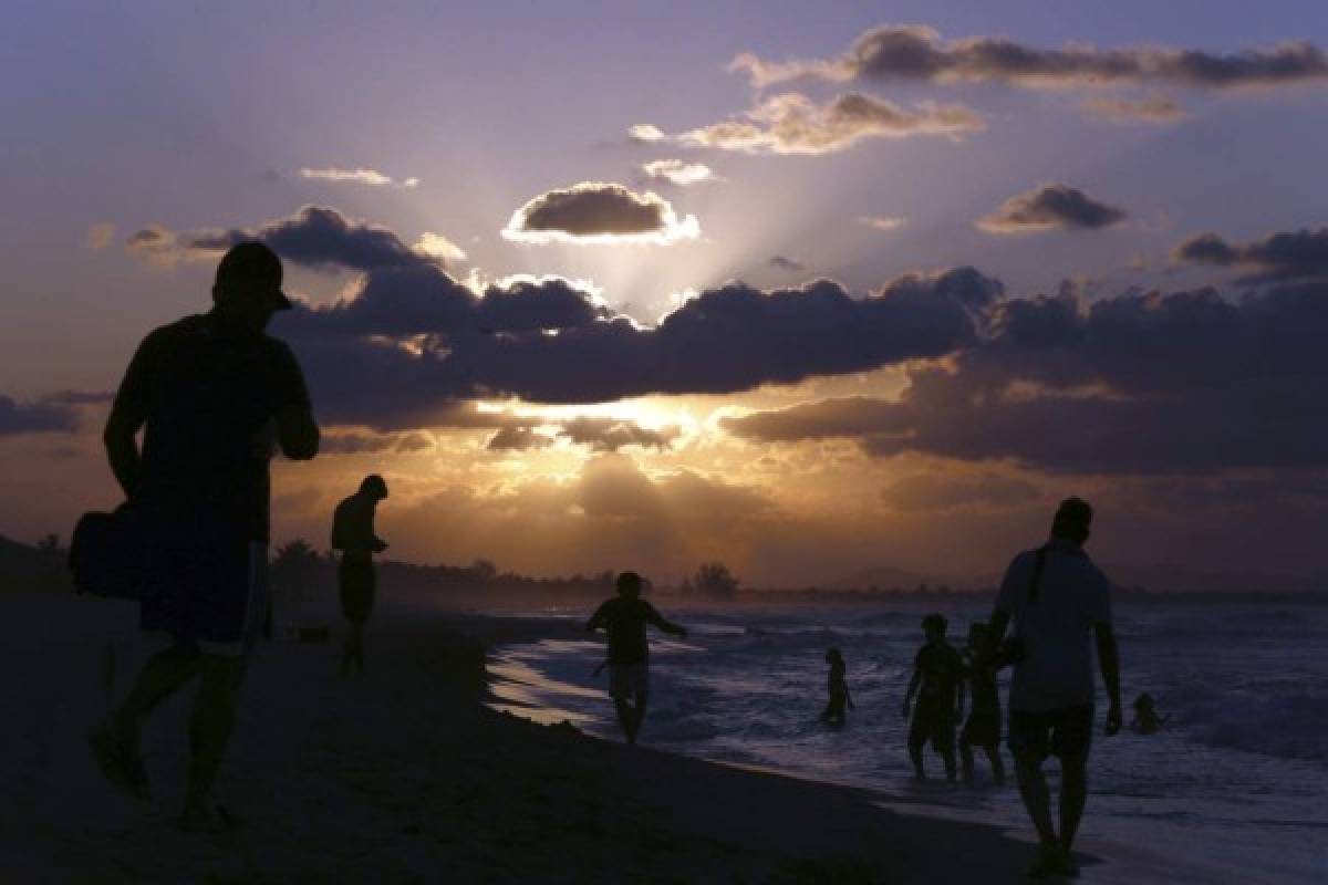 Atardeceres espléndidos desde el muelle de Tela