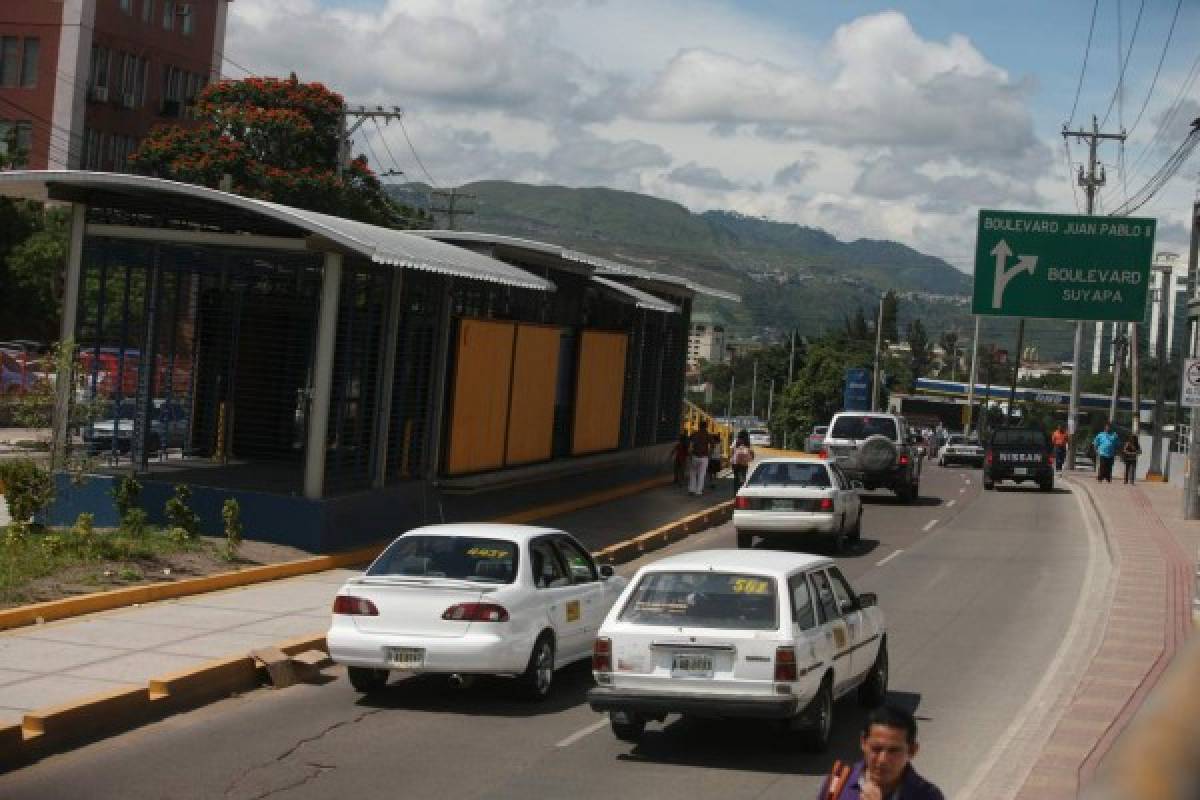 Transportistas deben cumplir operatividad del metrobús