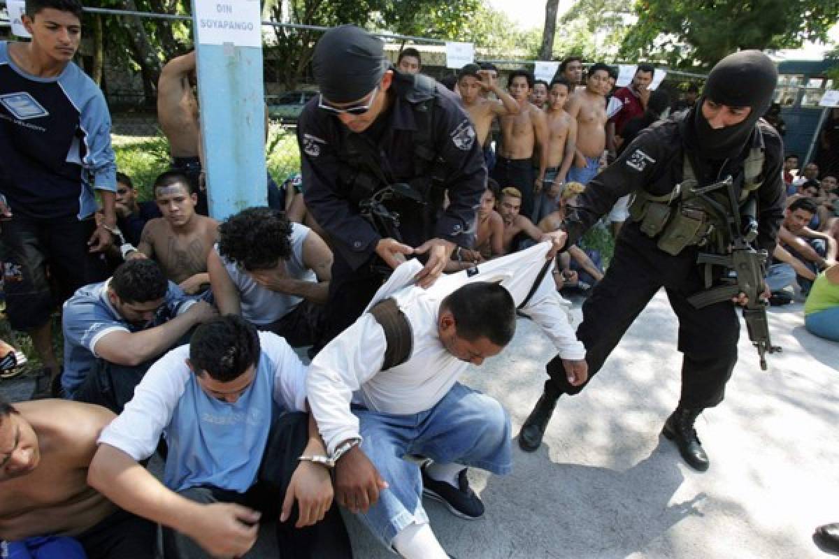 Así capturan a los miembros de maras y pandillas la policía de El Salvador