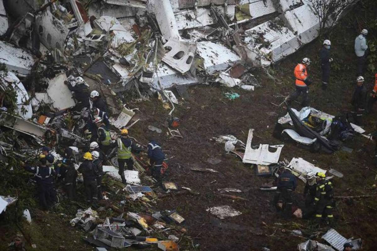 Se estrelló avión que llevaba a futbolistas del Chapecoense: 76 muertos   