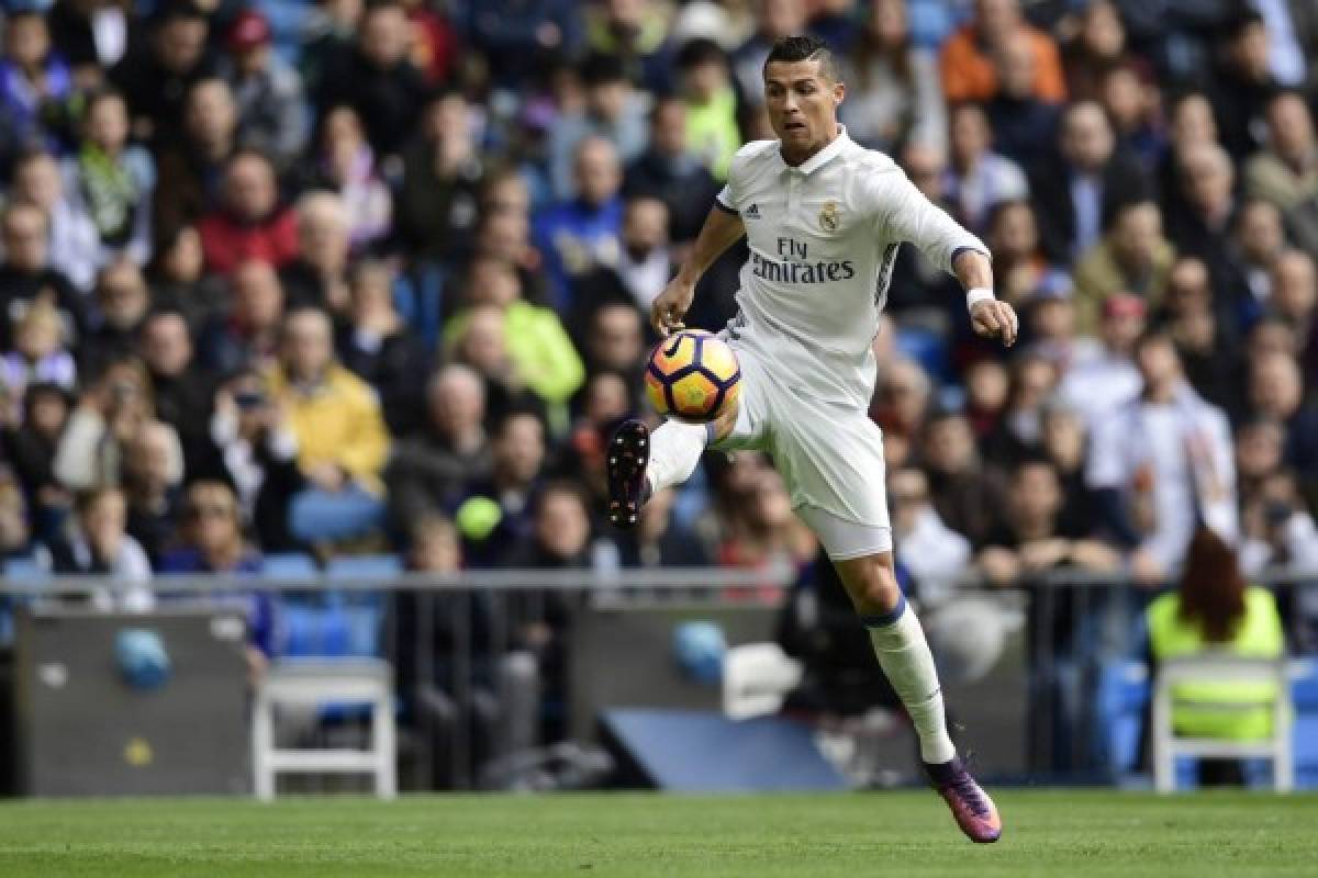 Oficial: Cristiano Ronaldo amplía su contrato con el Real Madrid hasta 2021