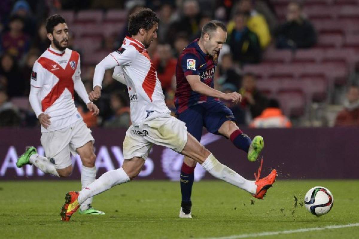 Barcelona vuelve a golear al Huesca y avanza a octavos de Copa