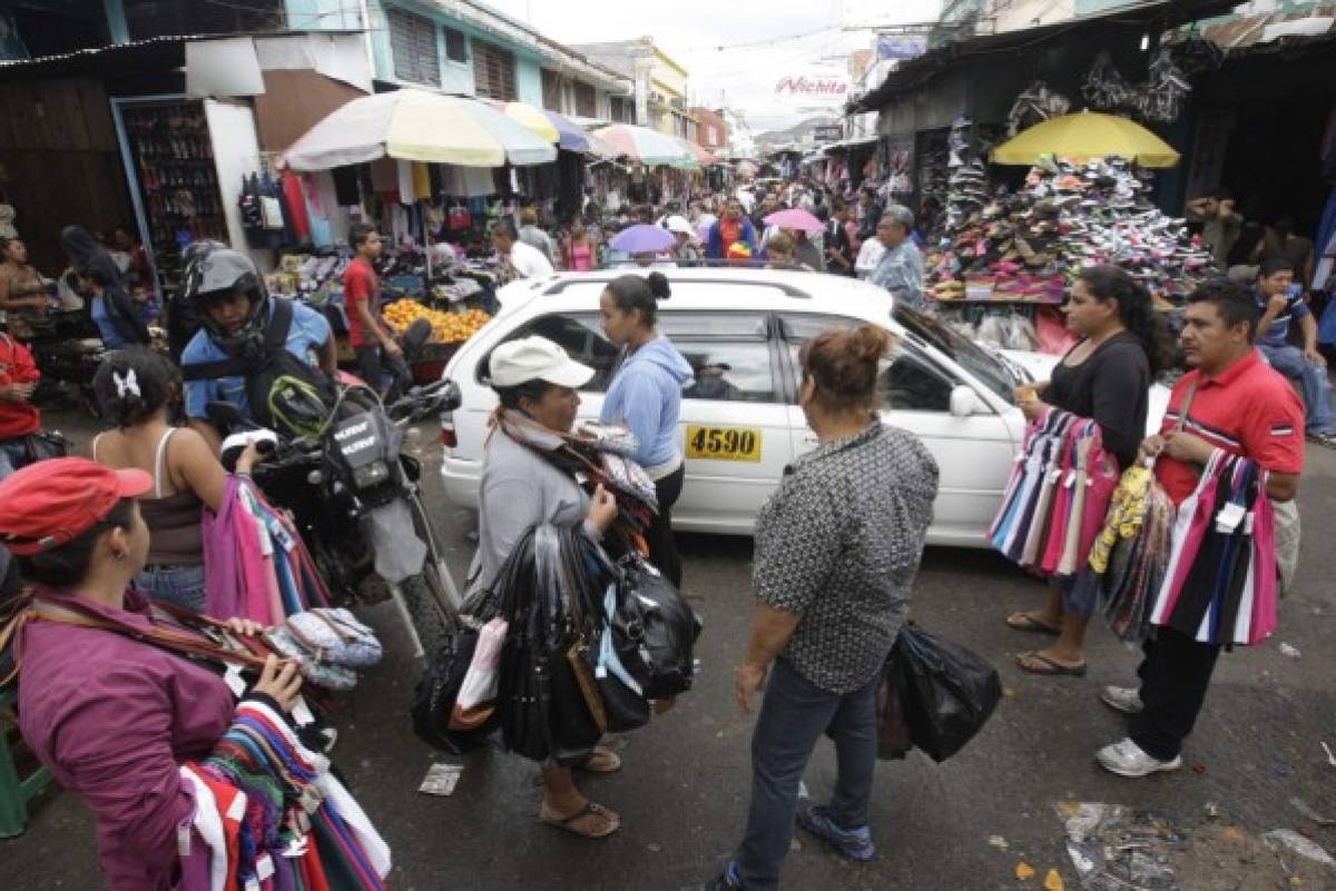 Con patrullajes nocturnos repelen tomas en mercados de Comayagüela