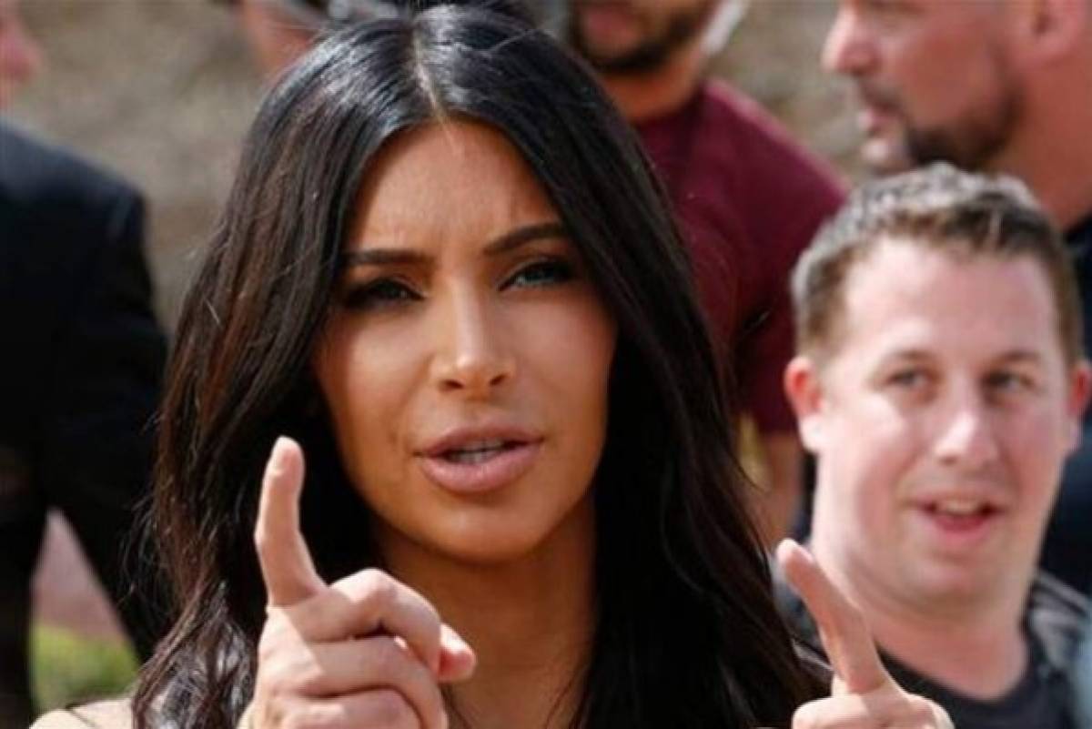Kim Kardashian asaltada en París por falsos policías que le robaron millones en joyas  