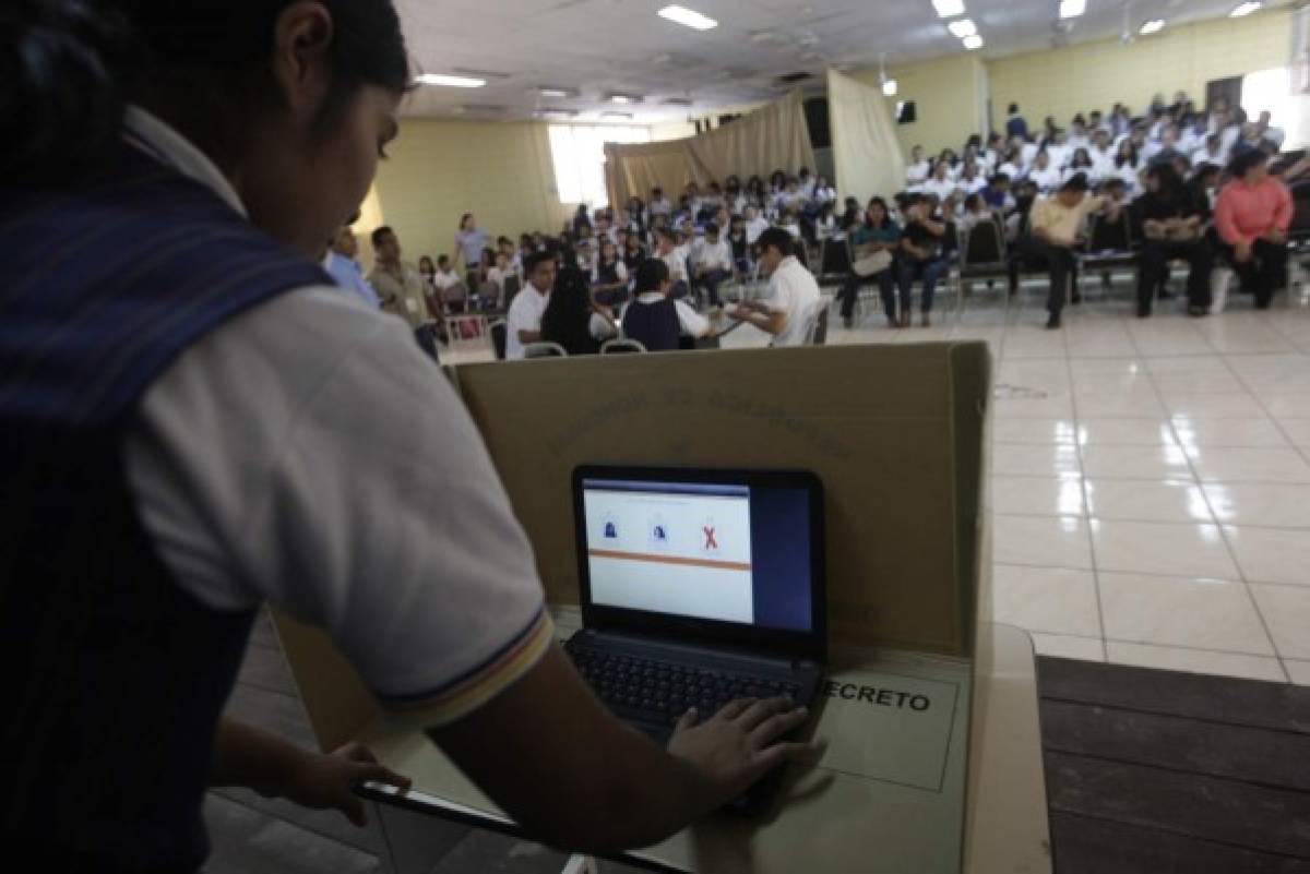 Una fiesta cívica se vivió en elecciones estudiantiles