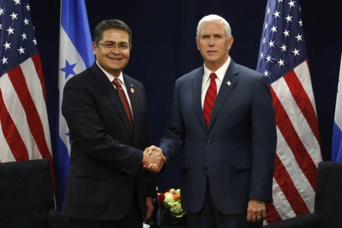 Juan Orlando Hernandez, presidente de Honduras y Mike Pence, vicepresidente de Estados Unidos. (Fotos: AP)