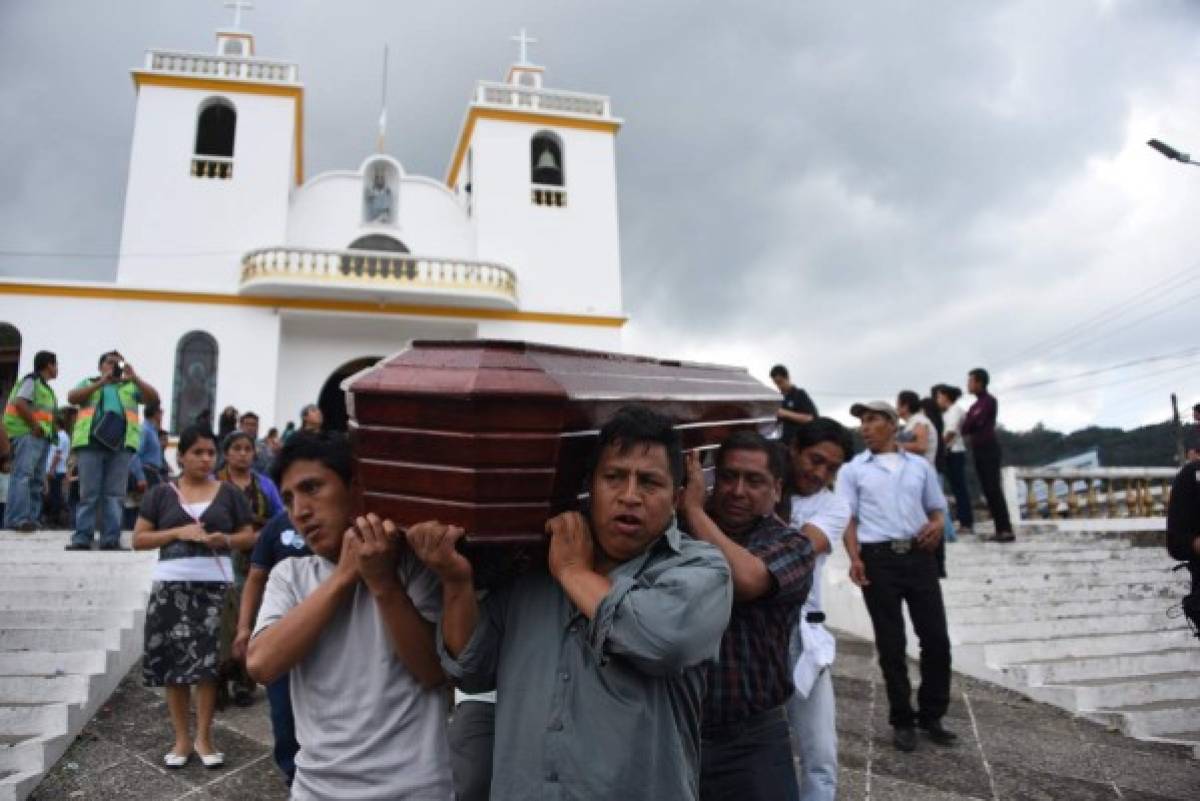 Al menos 131 muertos en gran deslave de Guatemala; cientos siguen desaparecidos