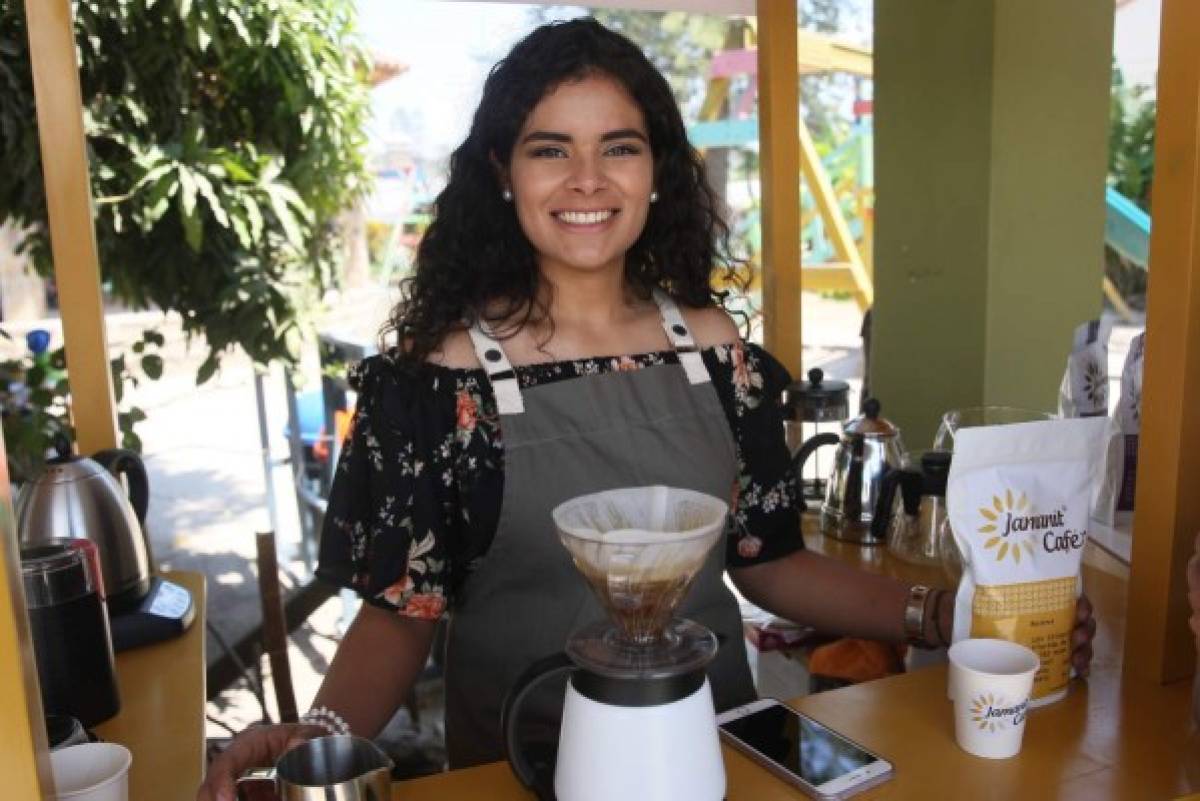 Subastan muestras de café especial en festival de Marcala