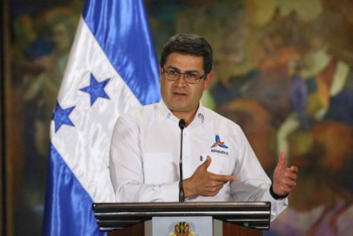 Presidente de Honduras advierte que perseguirá a narcotraficantes