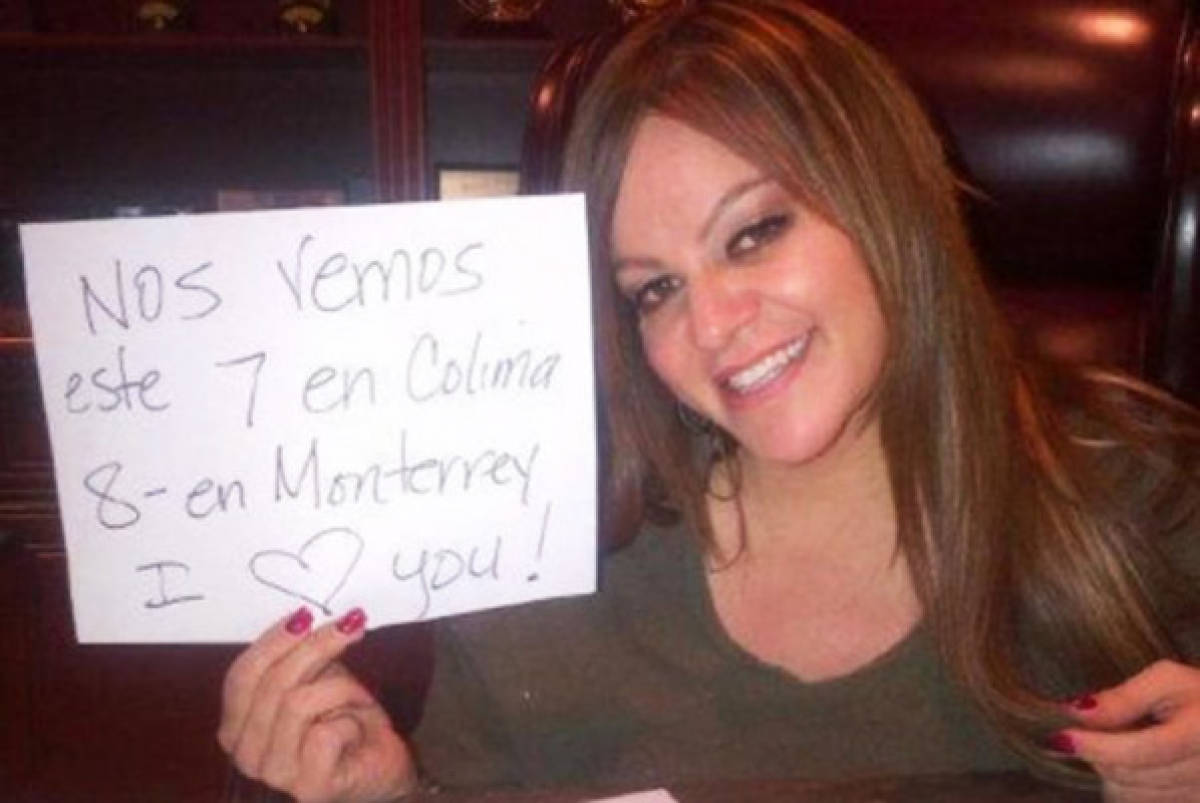 Muere cantante mexicana Jenni Rivera en accidente de avión