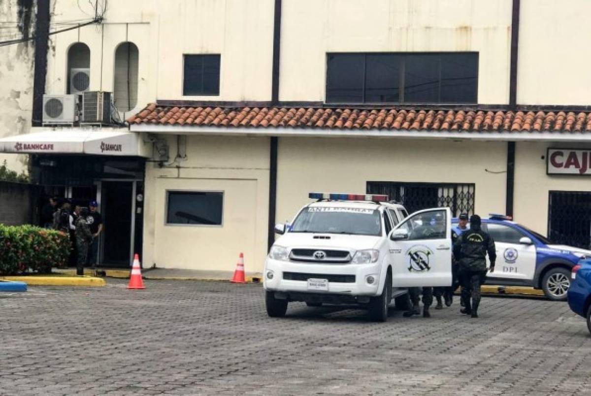 Descartan amenaza de bomba tras inspeccionar agencia bancaria en San Pedro Sula 