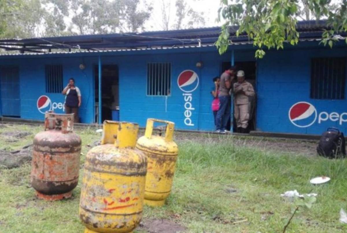 Fuga en cilindro de gas causa alarma en caseta del Instituto Central Vicente Cáceres