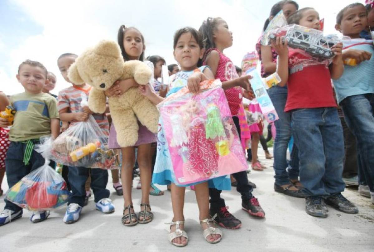 Felicidad y solidaridad en la aldea Santa Rosita