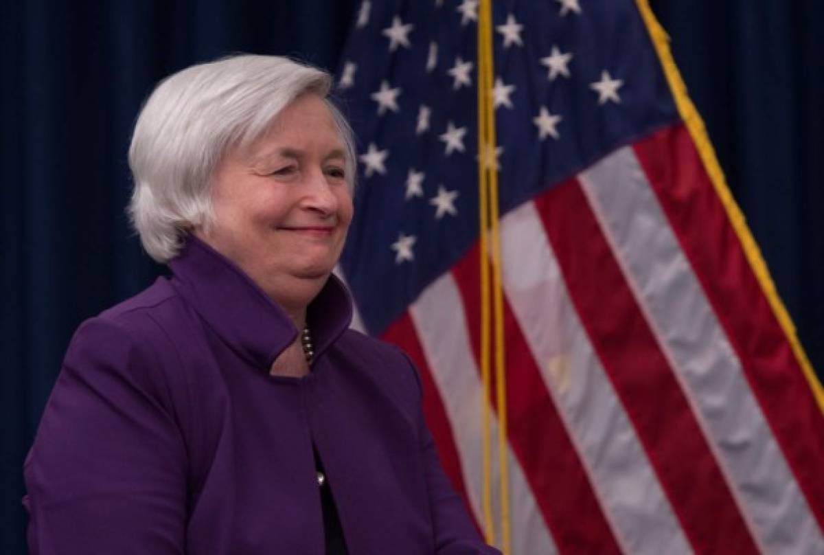 Después de la Fed, Yellen vuelve a hacer historia en el Tesoro