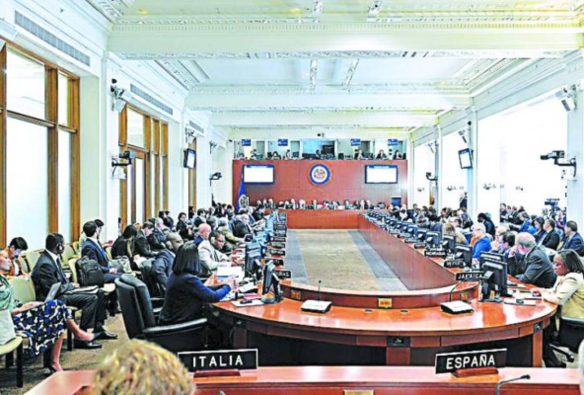 Legislativo aplaude logros contra la corrupción en solo seis meses