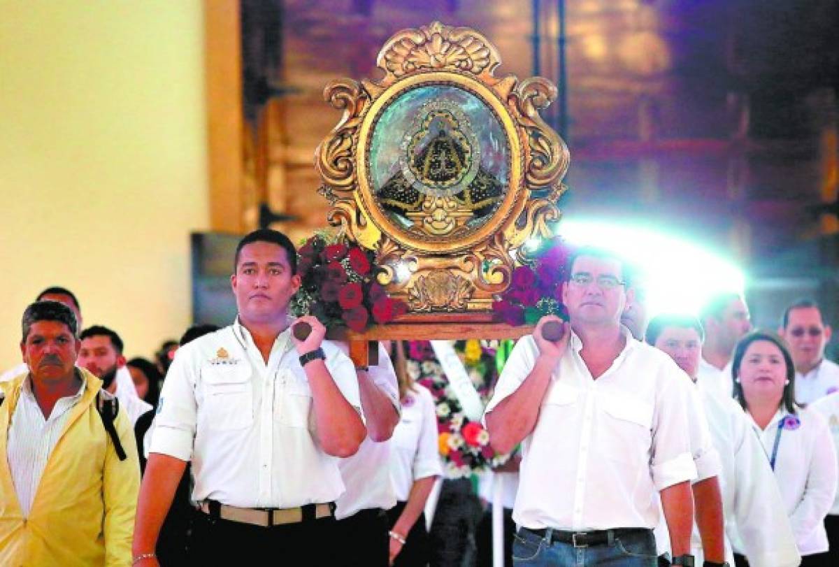 Piden bendición a la Morenita para trabajar por Honduras