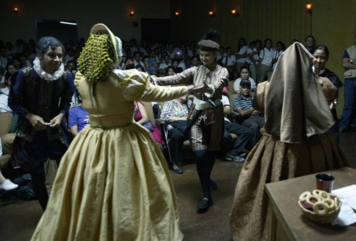 Obra a Miguel de Cervantes se presenta en el CAC-UNAH