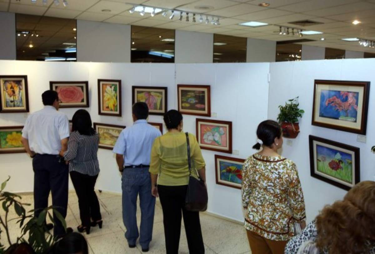 Antares realizó IV edición de la exposición de arte