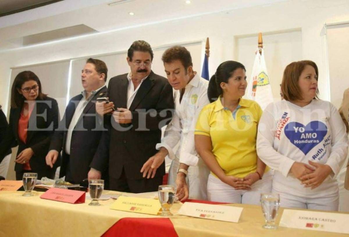 Nasralla y Eva Fernández se pelean por una silla durante conferencia de la alianza opositora