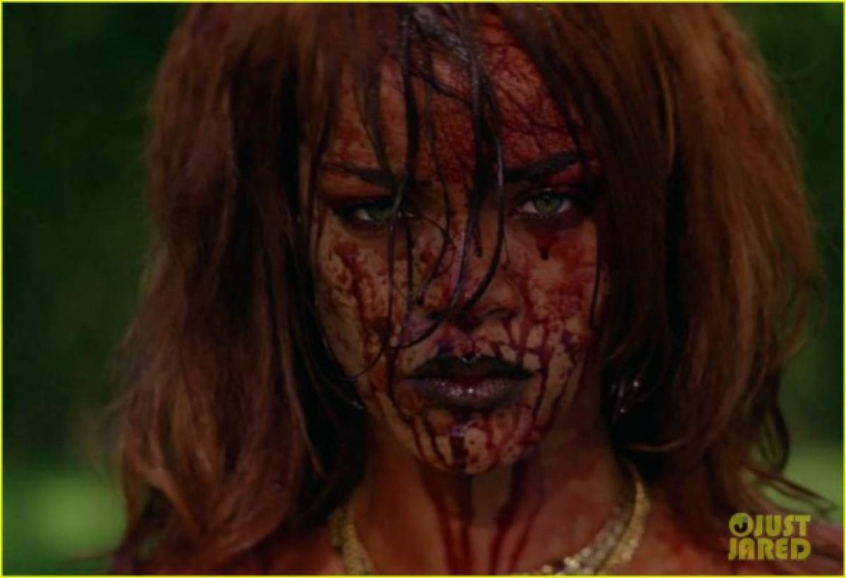 Rihanna sacude la red con violento video