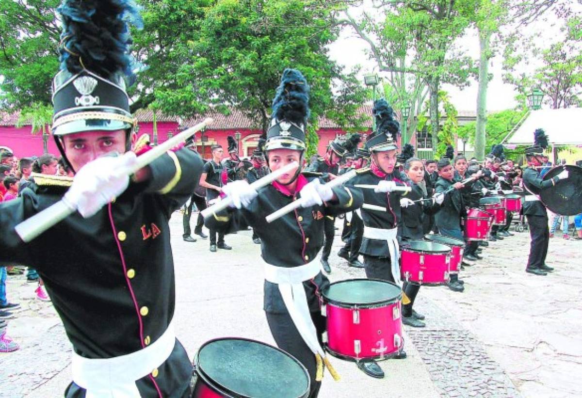 Banda del León Alvarado enaltece a los artistas de la ciudad de Comayagua