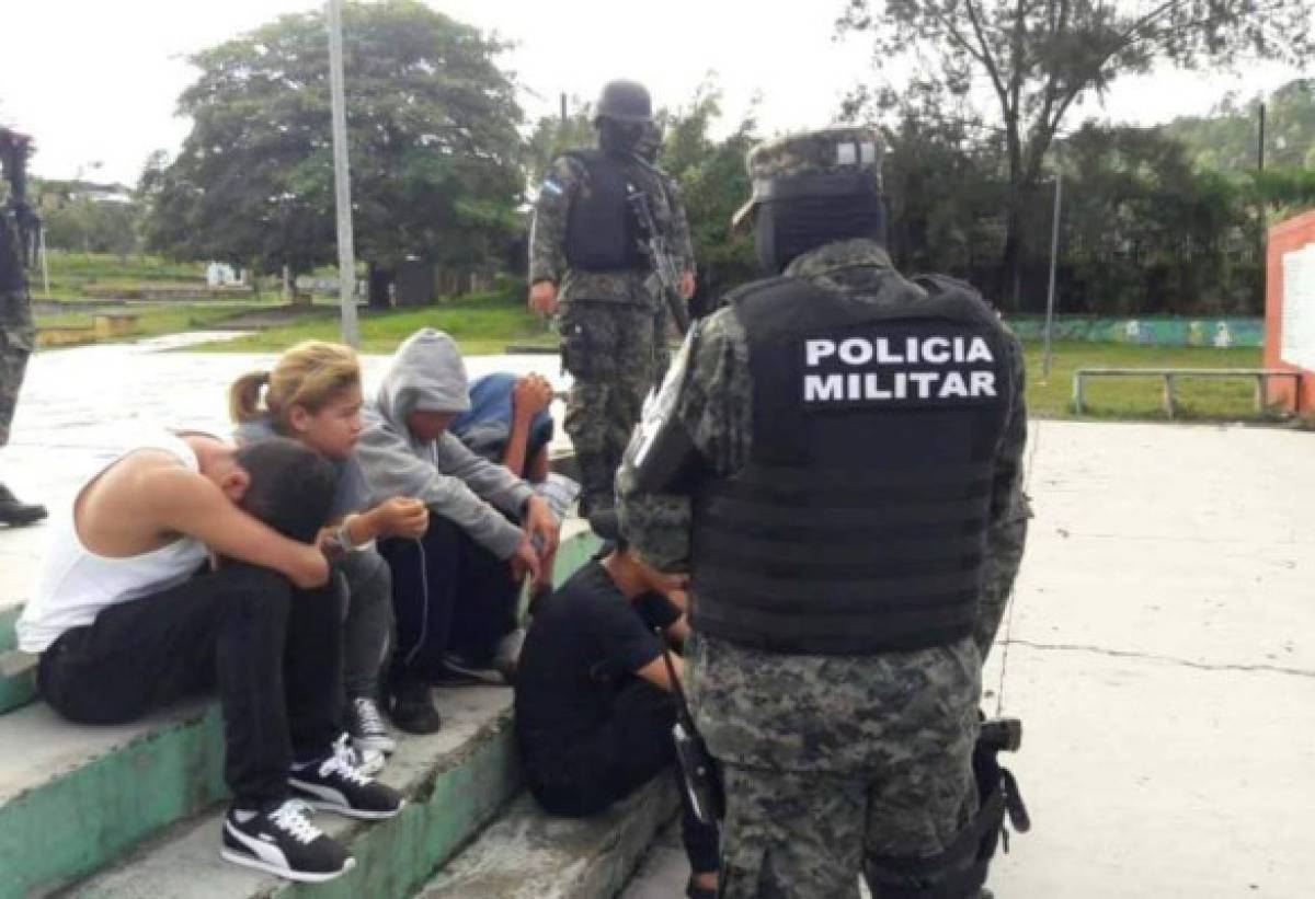 Las personas capturadas serán puestas a las órdenes de la fiscalía de turno.