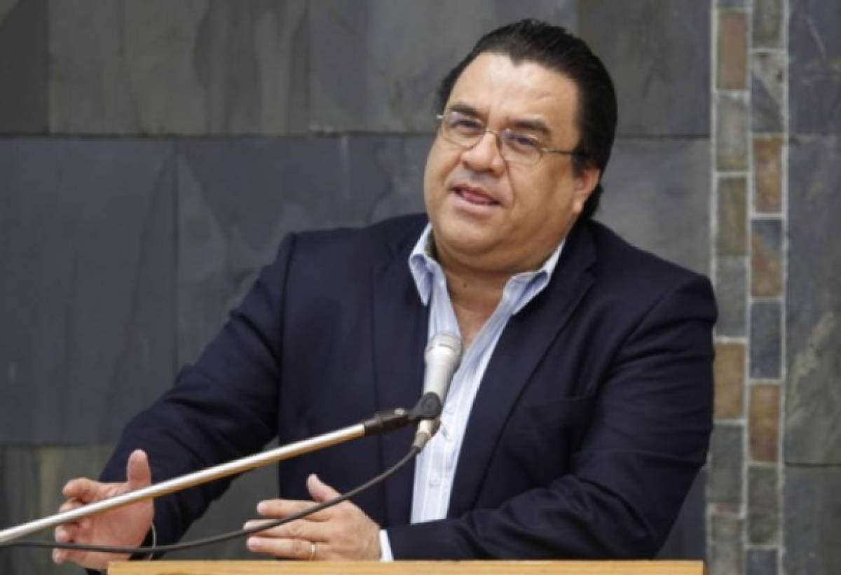Arturo Corrales será asesor presidencial