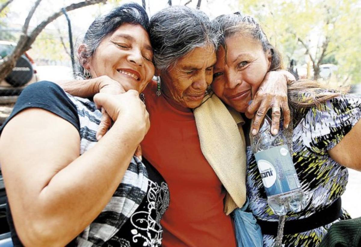 Lágrimas de alegría en liberación de tres acusados en el caso Villatoro