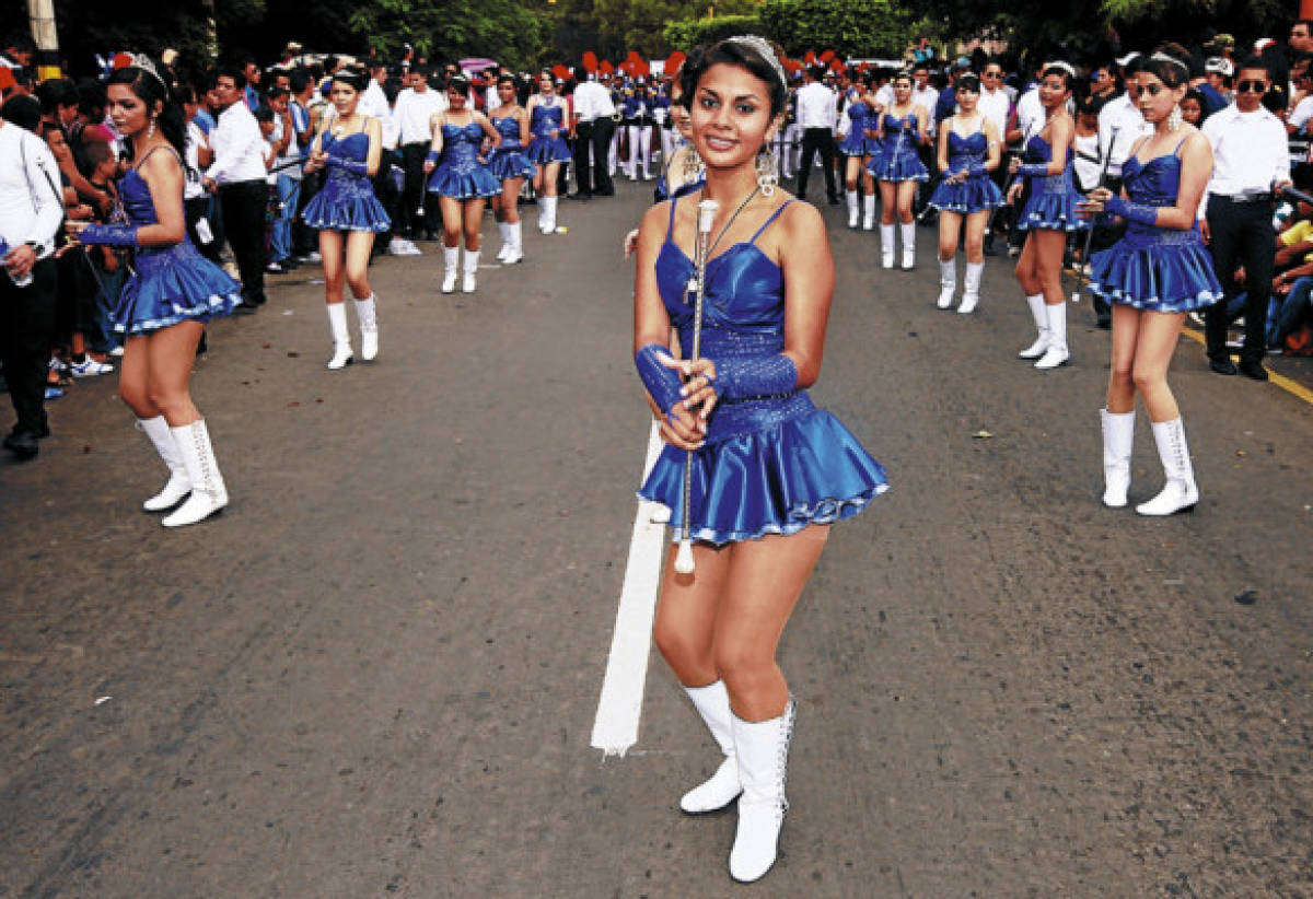 Honduras: Belleza y sensualidad en desfiles patrios (Fotos)