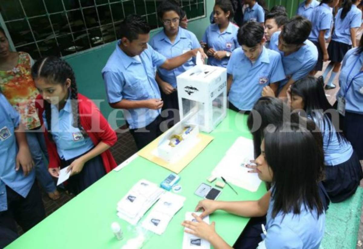 Honduras: Realizan elecciones de autoridades estudiantiles a nivel nacional