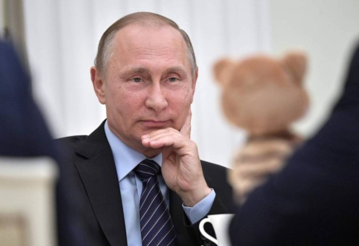 El secretario de Defensa de EEUU denuncia las 'fechorías' de Putin