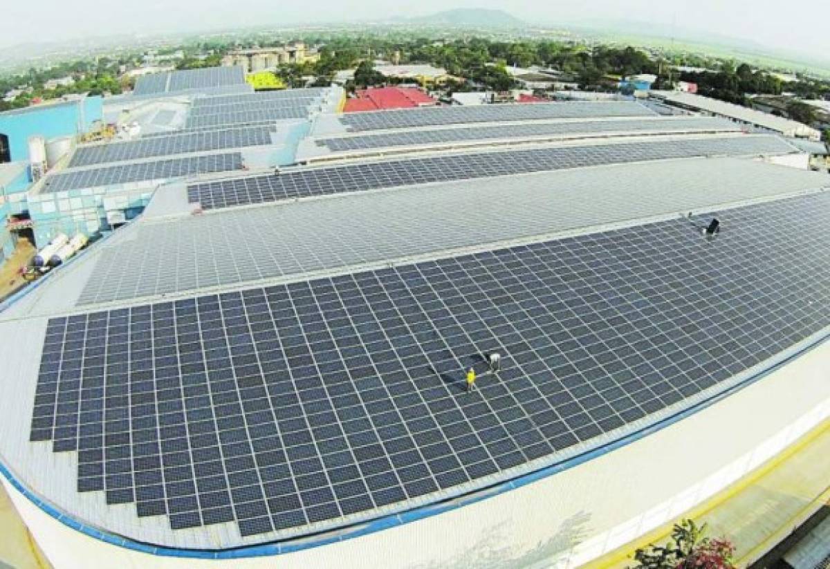 Inauguran en Honduras proyecto de energía solar más grande de AL