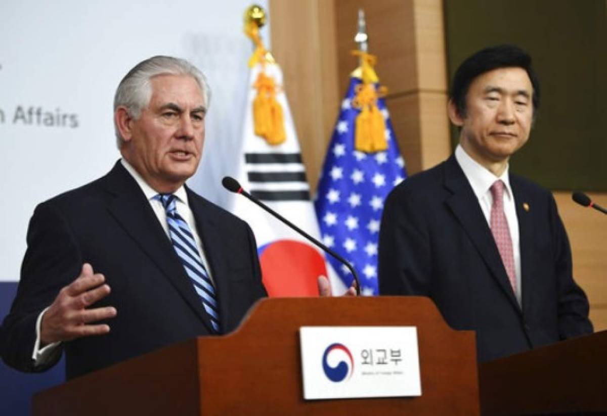 Tillerson: EEUU sopesa ataque preventivo contra Norcorea