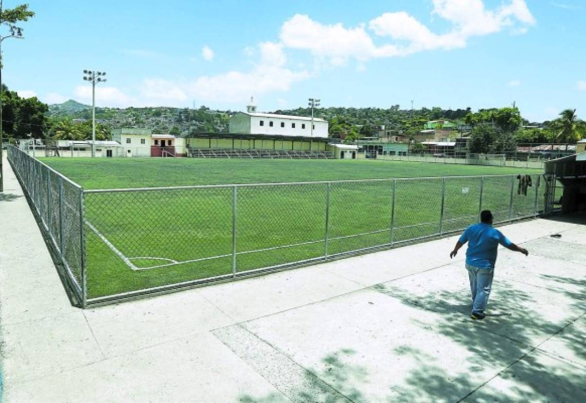 Cuatro de cada diez canchas de la capital de Honduras requieren de reparación