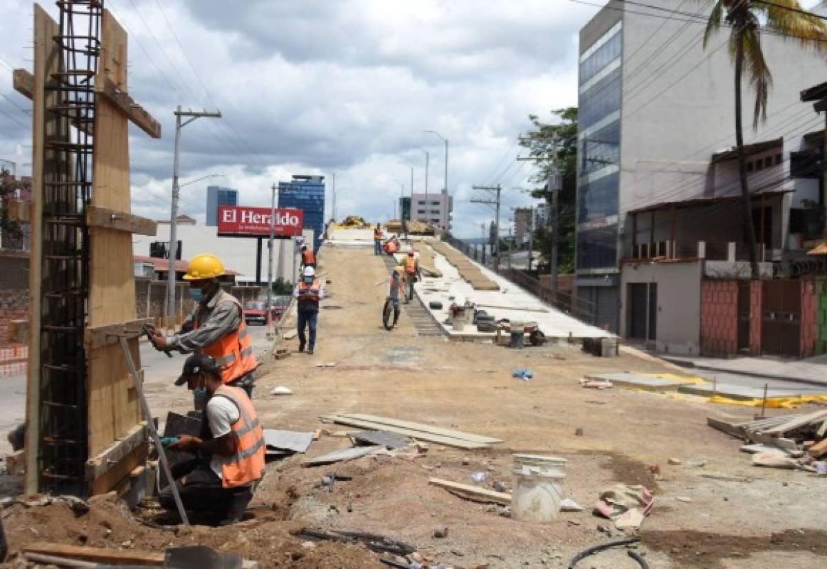 Distrito Central: Vía aérea del bulevar San Juan Bosco reporta un avance del 75%