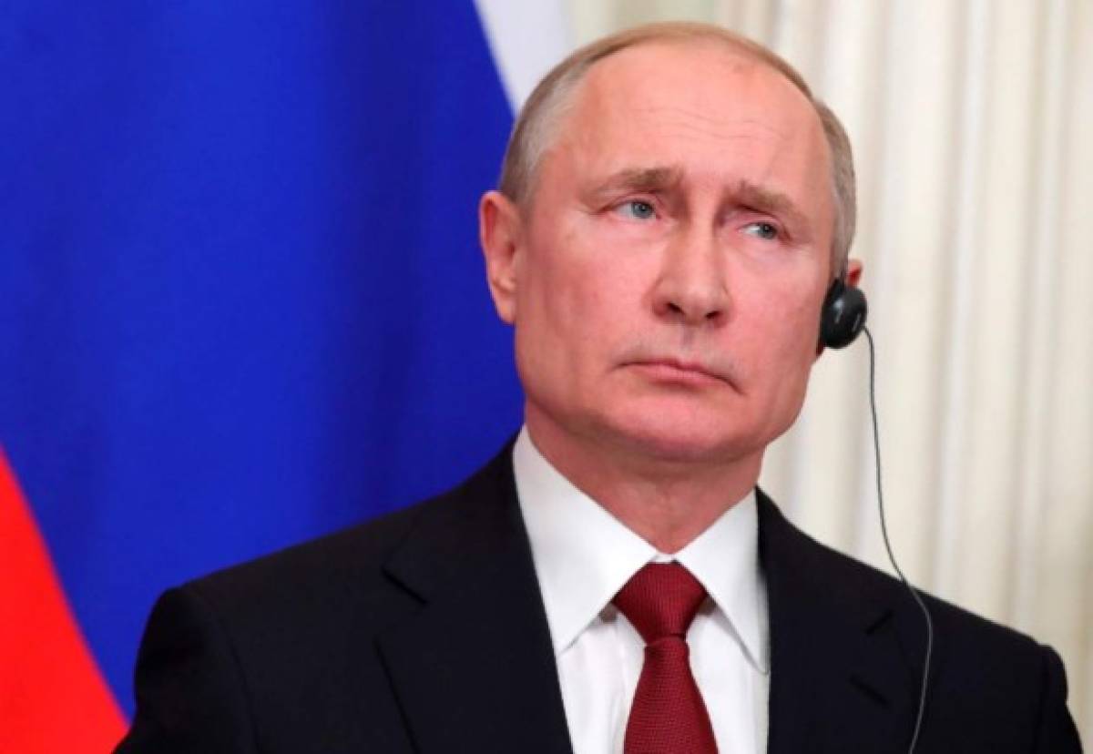Putin acelera cambios en Rusia que podrían mantenerlo en el poder