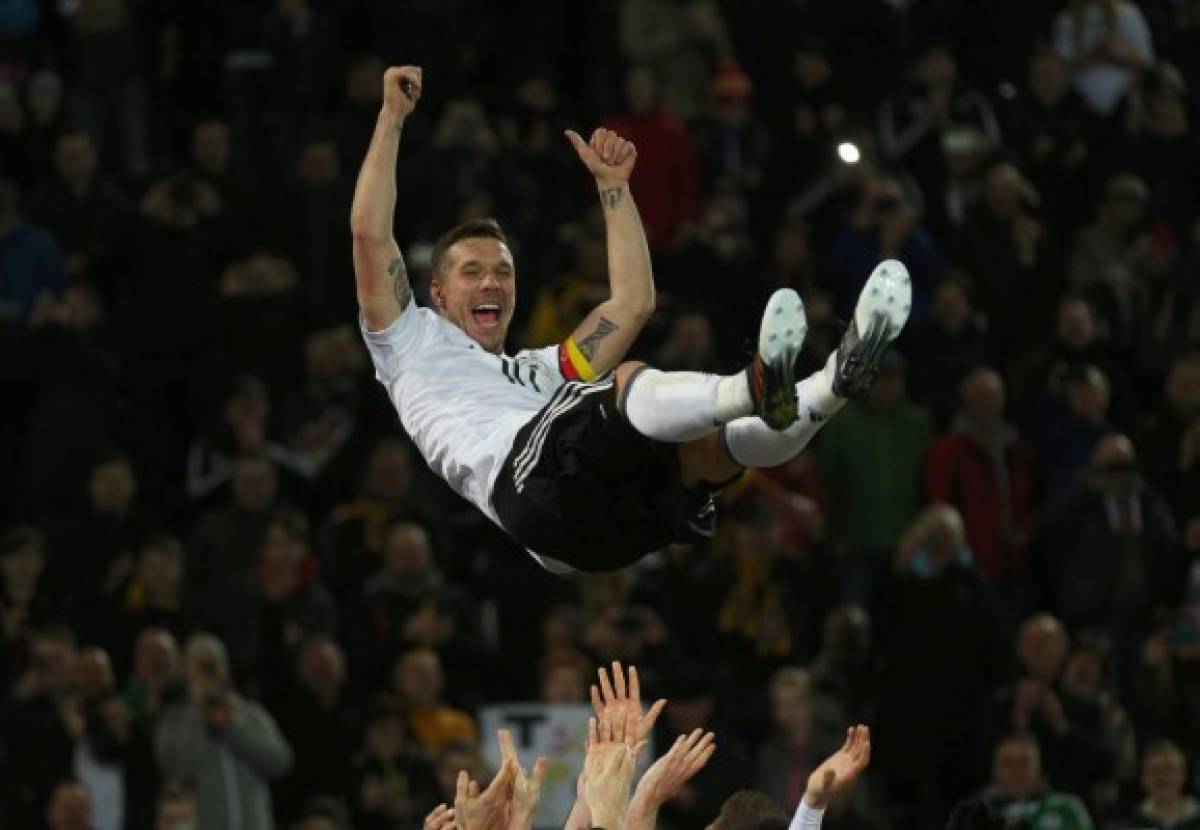 Adiós al mágico pie izquierdo de Lukas Podolski