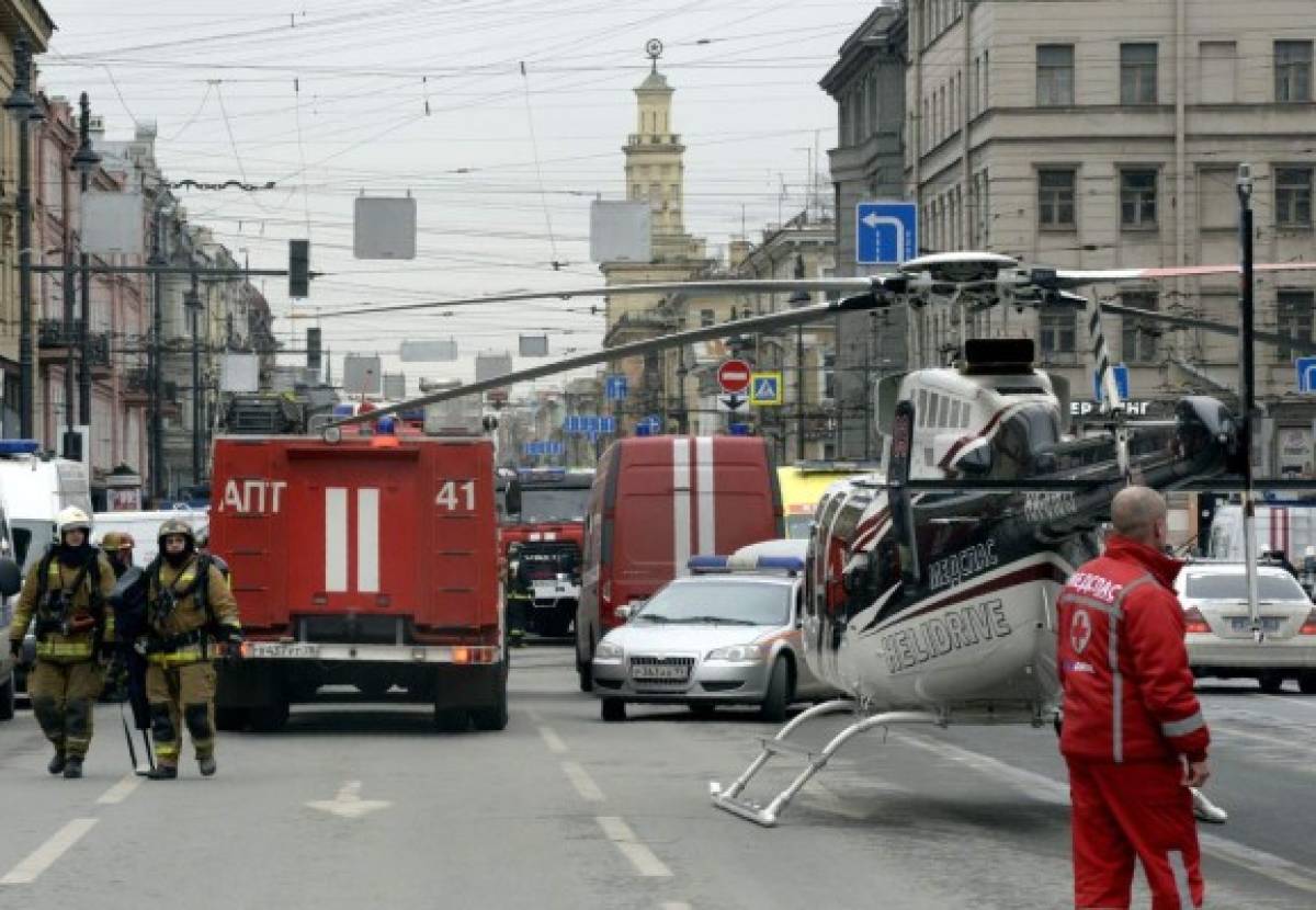 Al menos diez muertos en explosión en el metro de San Petersburgo