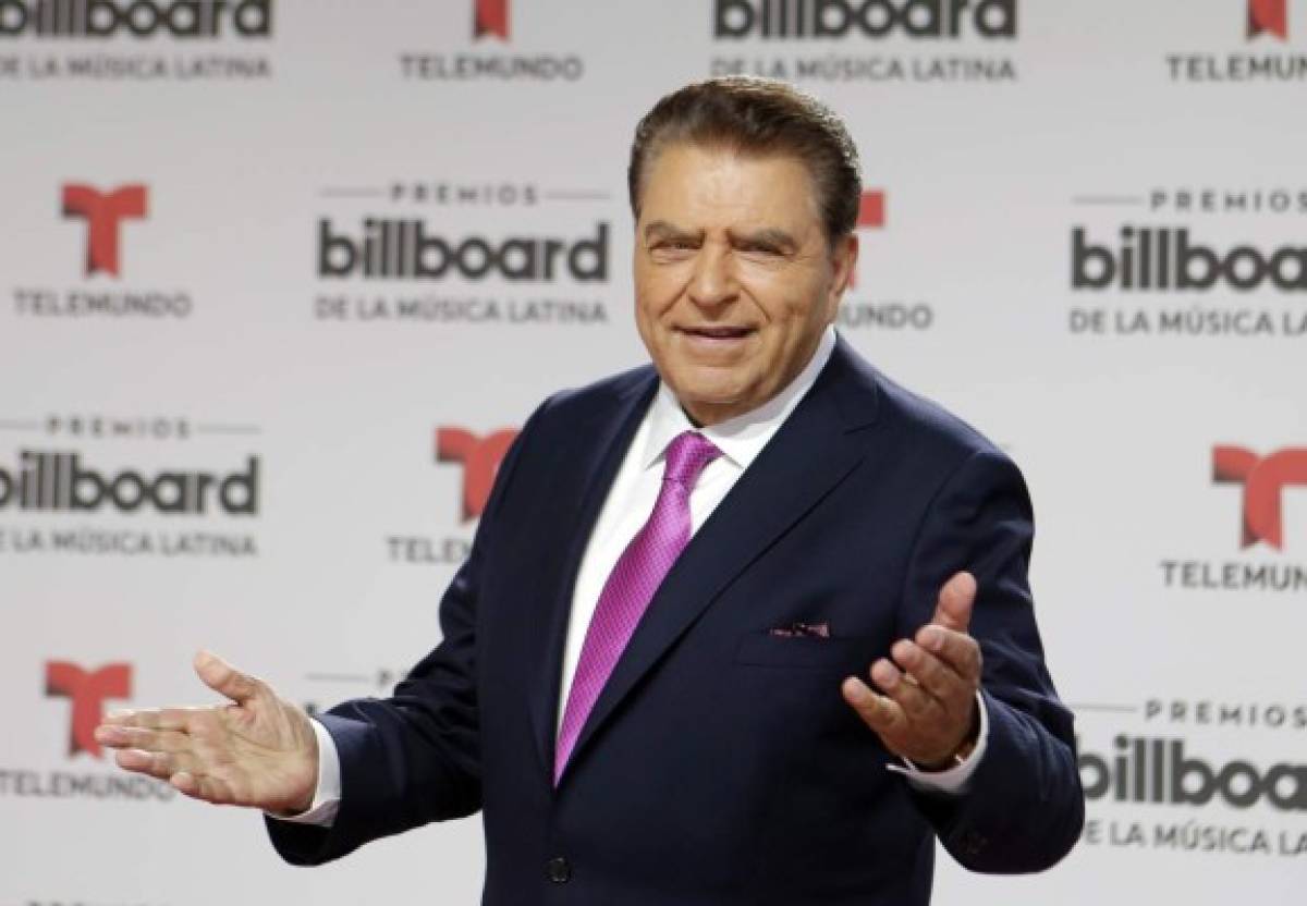 Las estrellas de la música Latina engalanan la Alfombra Roja de Los Billboard