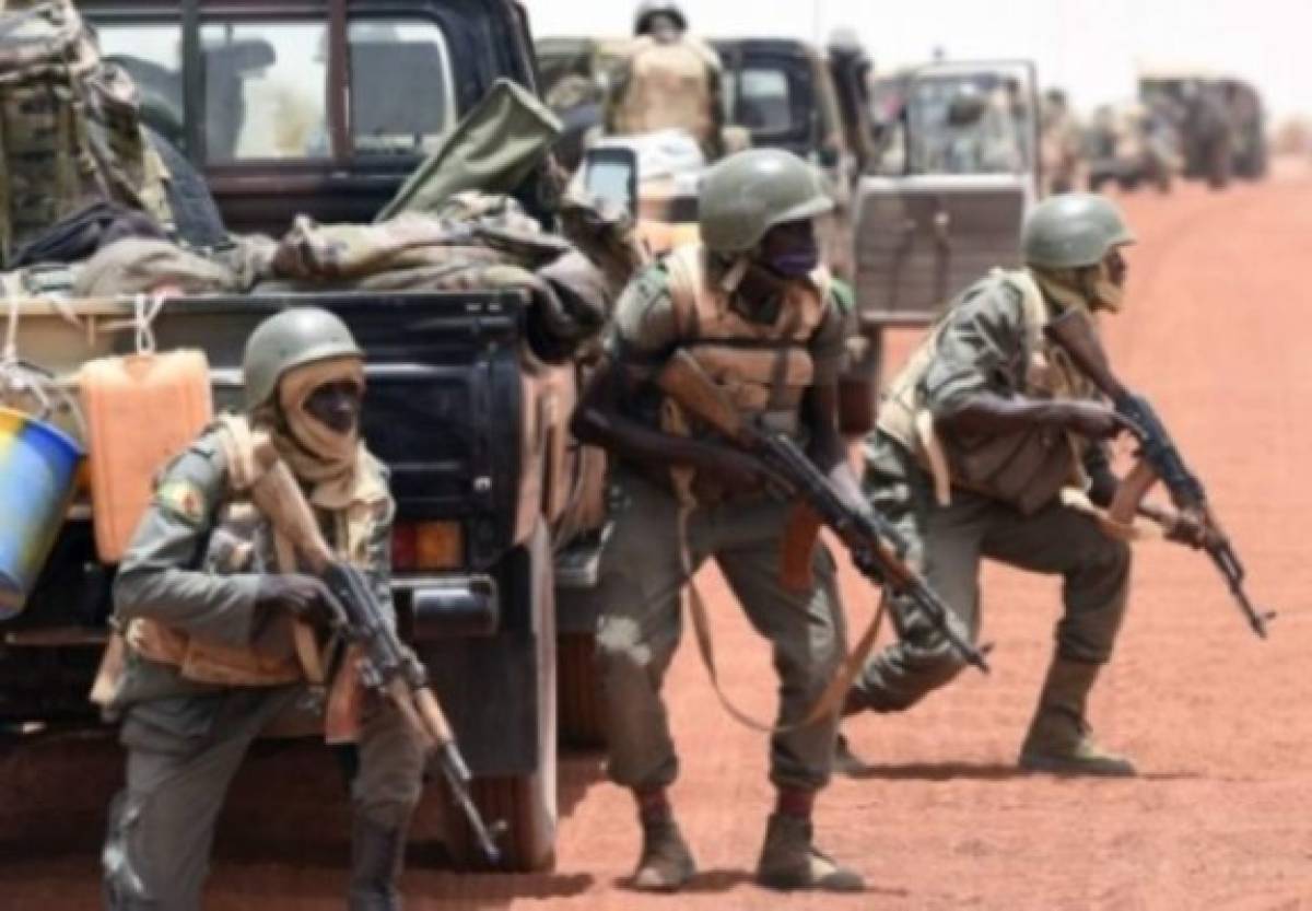 Al menos 27 muertos en toma de hotel en Mali