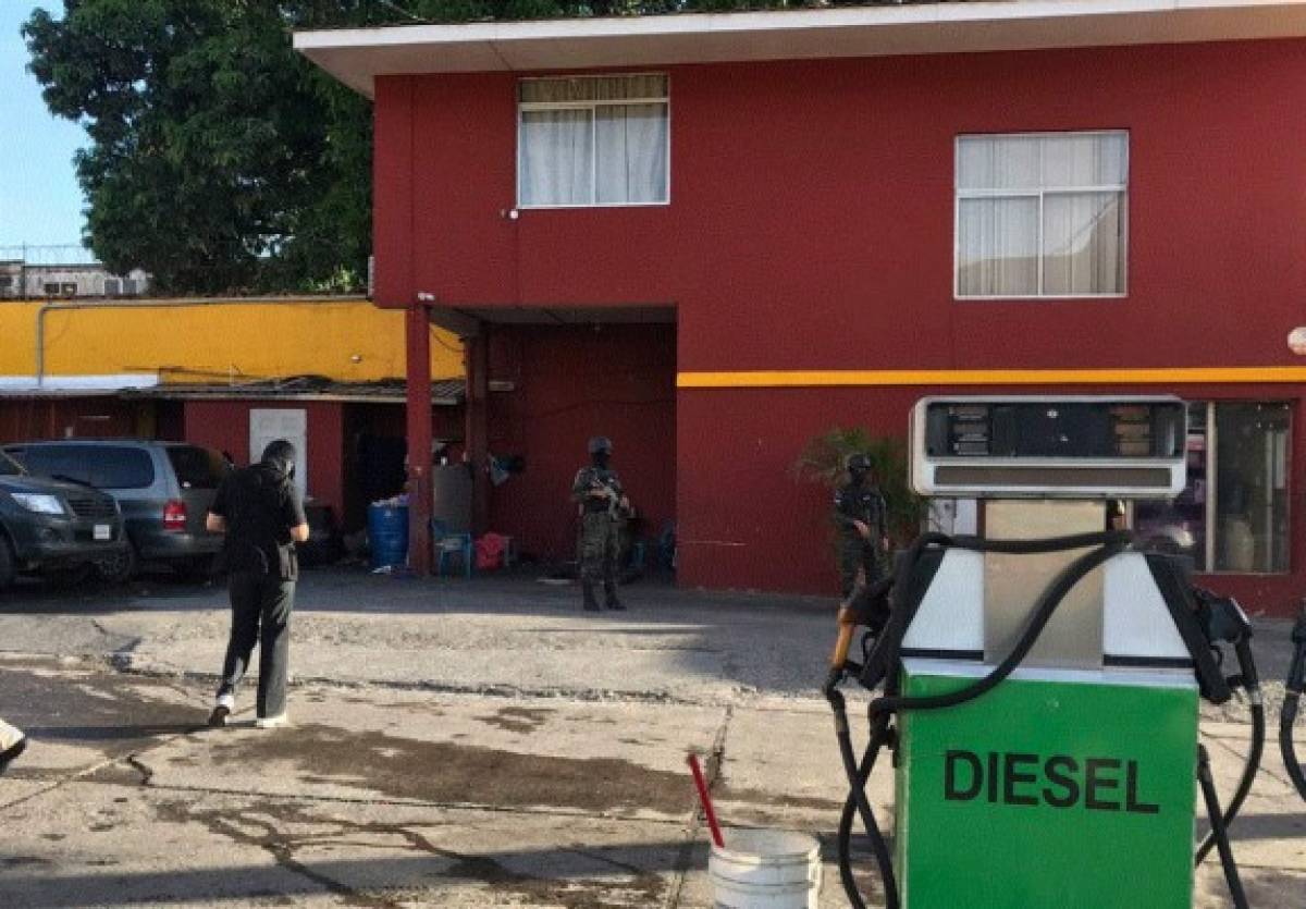 'Operación Perseo': Aseguran gasolinera y empresa de transporte a exjefe policial Jorge Alberto Barralaga