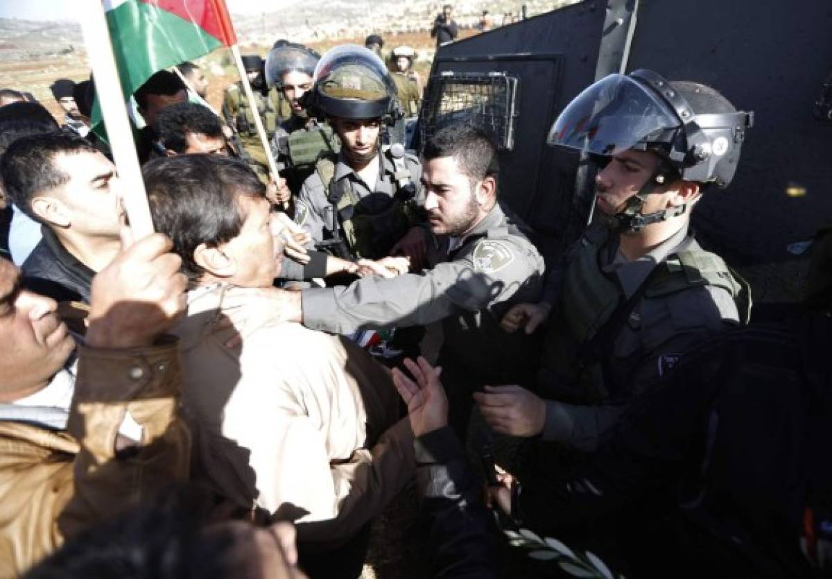 Policías israelíes matan ministro
