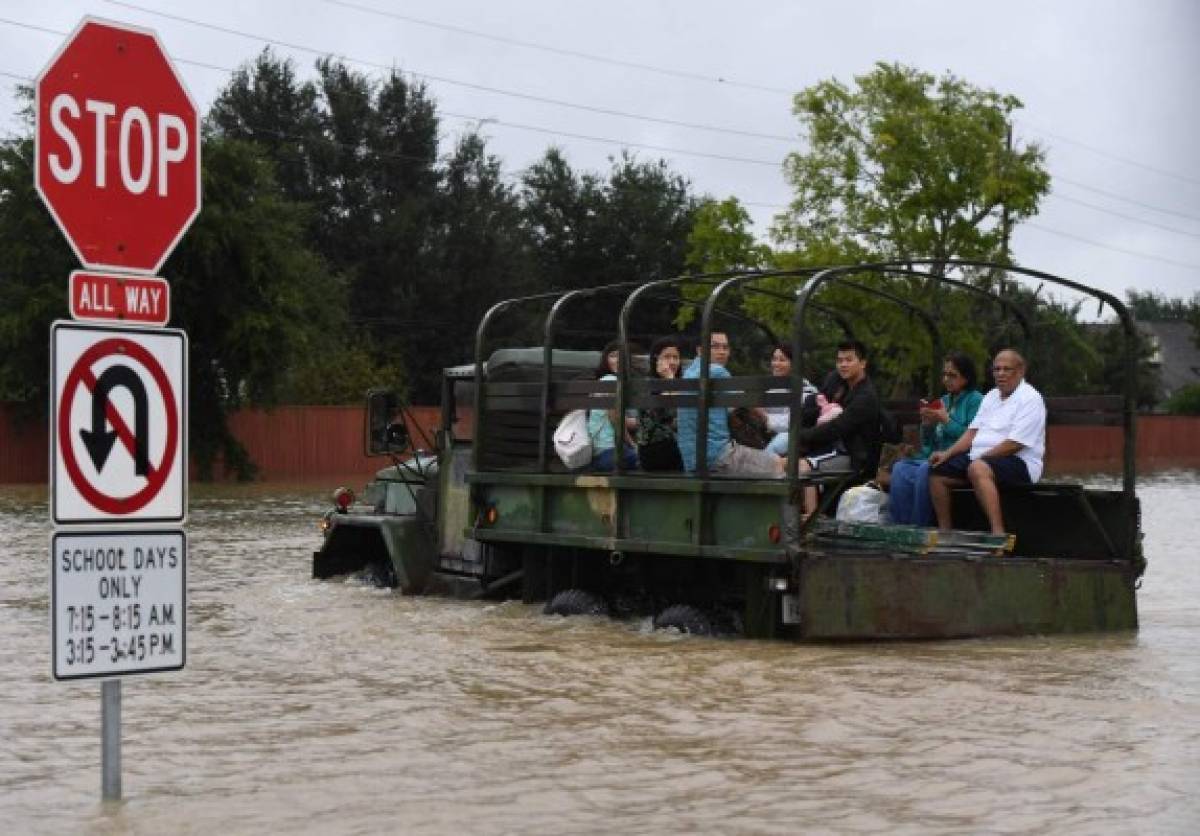 Esta zona lleva varios días con ordenanza de evacuación, pero algunas personas no prestaron atención. Foto: AFP