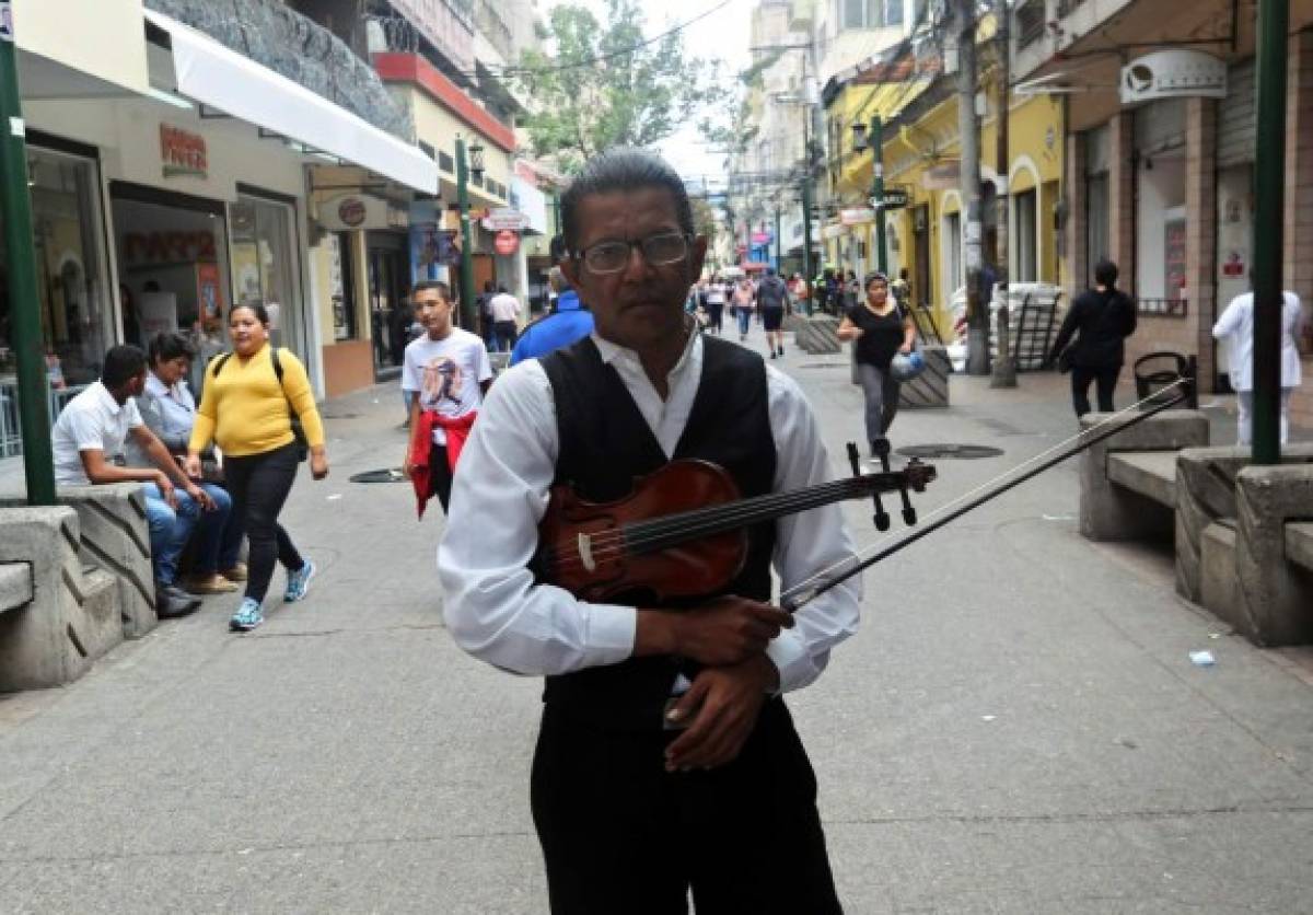 Musical ambiente en el centro de la capital de Honduras