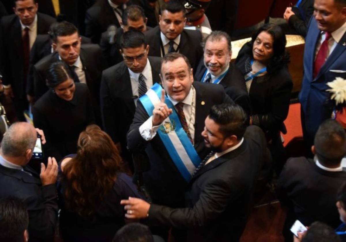 Presidente de Guatemala dice que declarará como 'grupos terroristas' a pandilleros