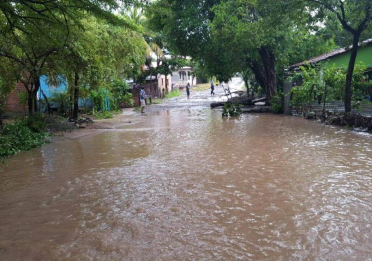 Alerta roja en ciudad de Choluteca por fuertes lluvias